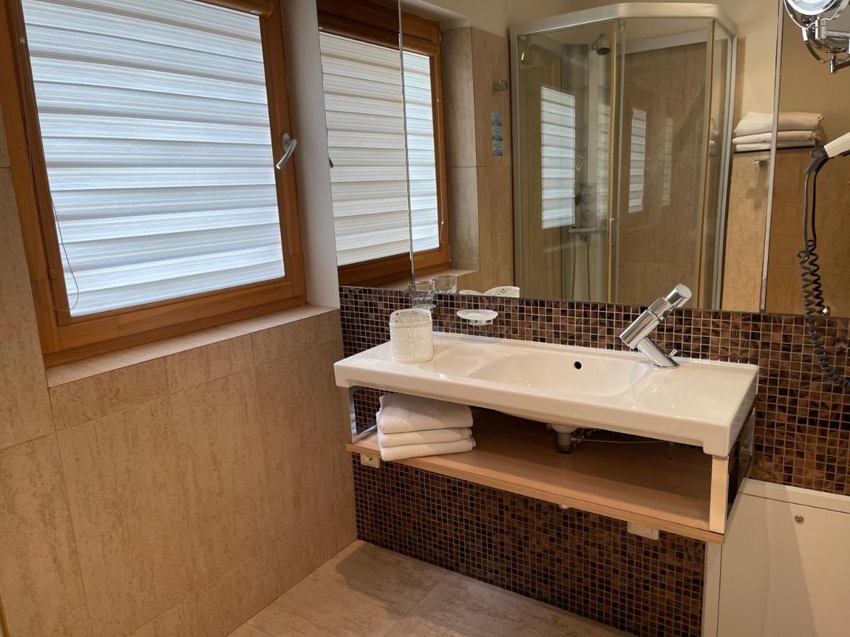 Smilciu Boutique Hotel, Tubinas Hotels Παλάγκα Δωμάτιο φωτογραφία