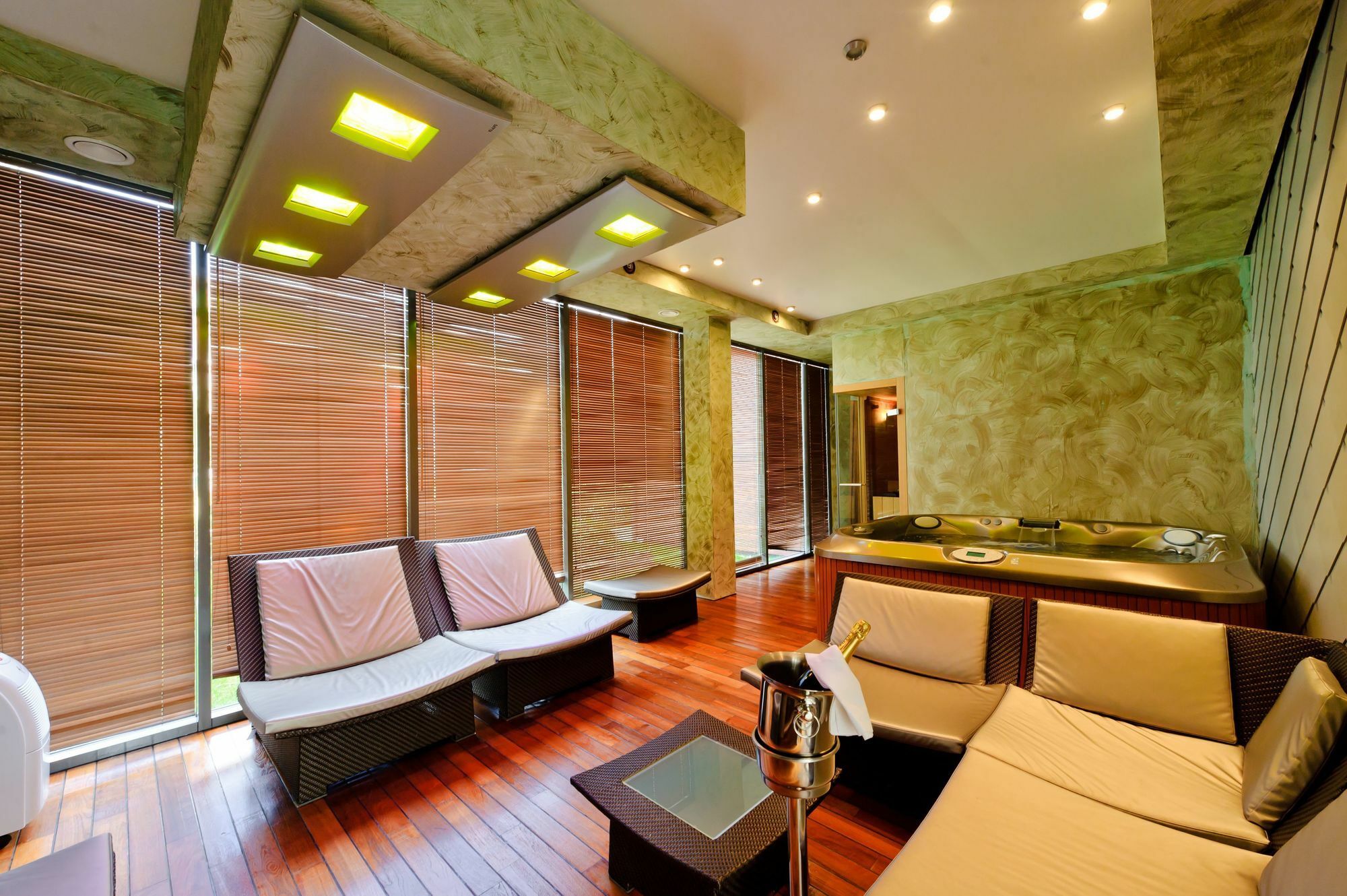Smilciu Boutique Hotel, Tubinas Hotels Παλάγκα Εξωτερικό φωτογραφία